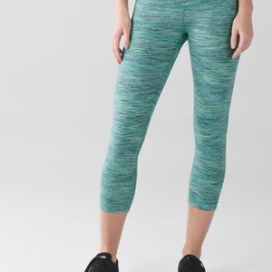 Lululemon Wunder Under Crop (Hi-Rise) Size 8